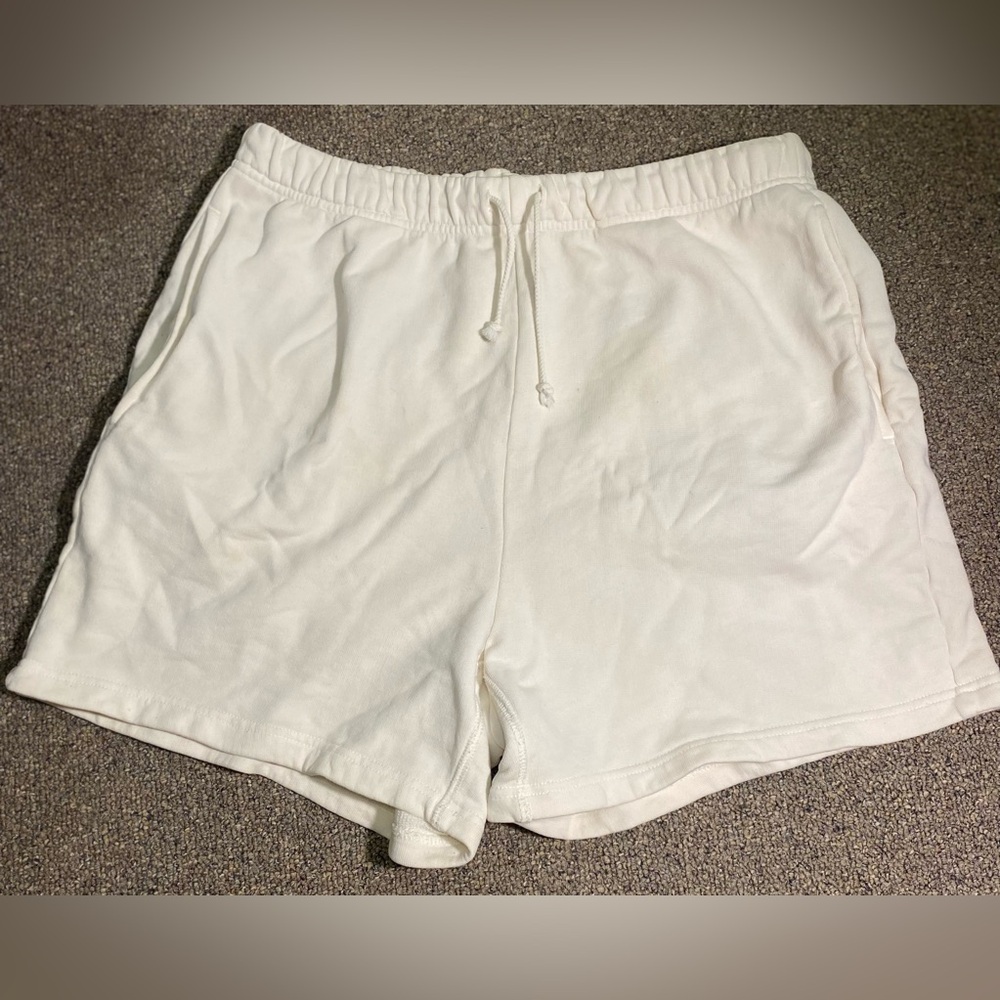 Elwood Sweat Shorts White Size M (32 waist)